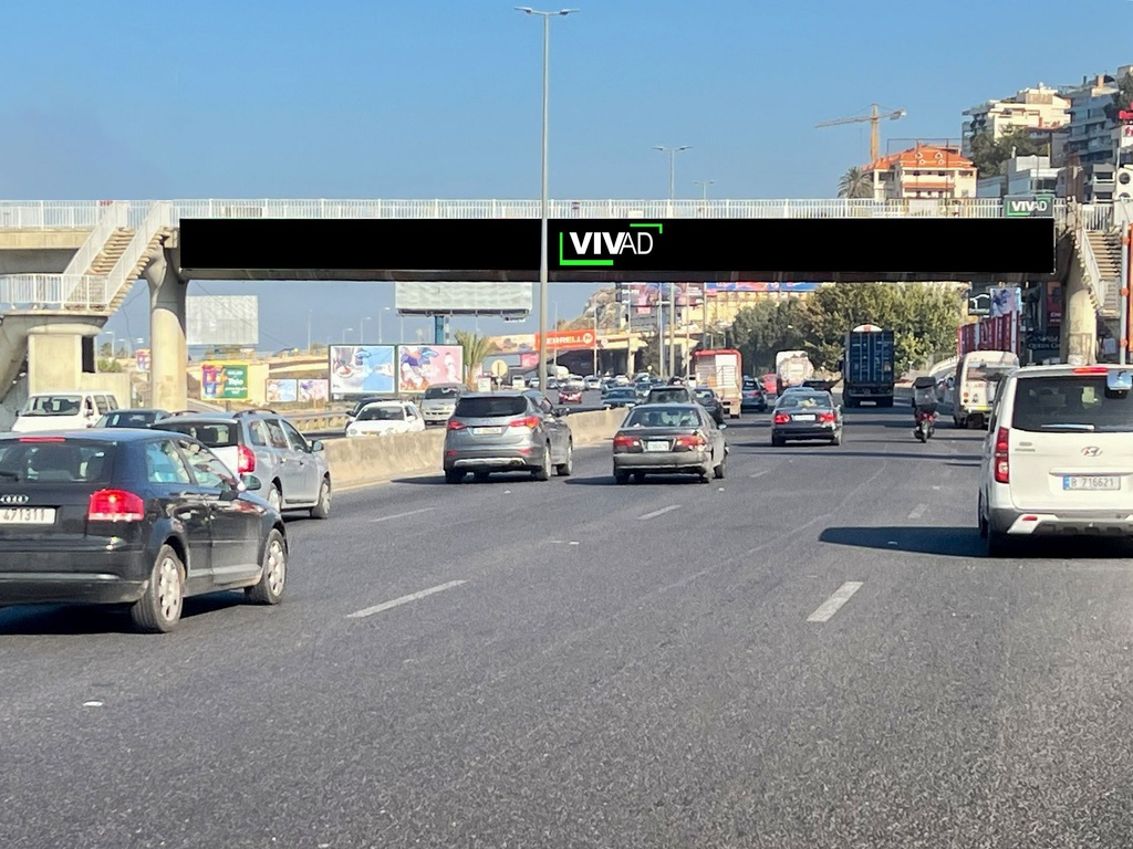 Debayeh Pedestrian- Facing Total- Towards Jounieh