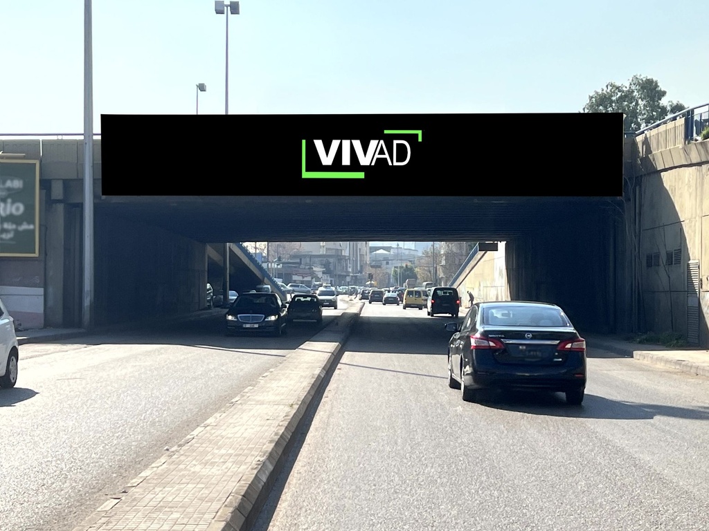 Nahr Beirut - Facing Forum De Beirut - Towards Adlieh